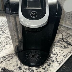 Keurig 2.0 Coffee Brewer in Black and Silver